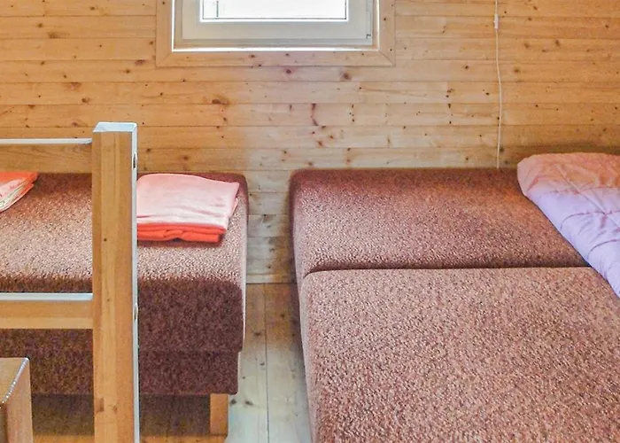 Two-bedroom With View 03 *